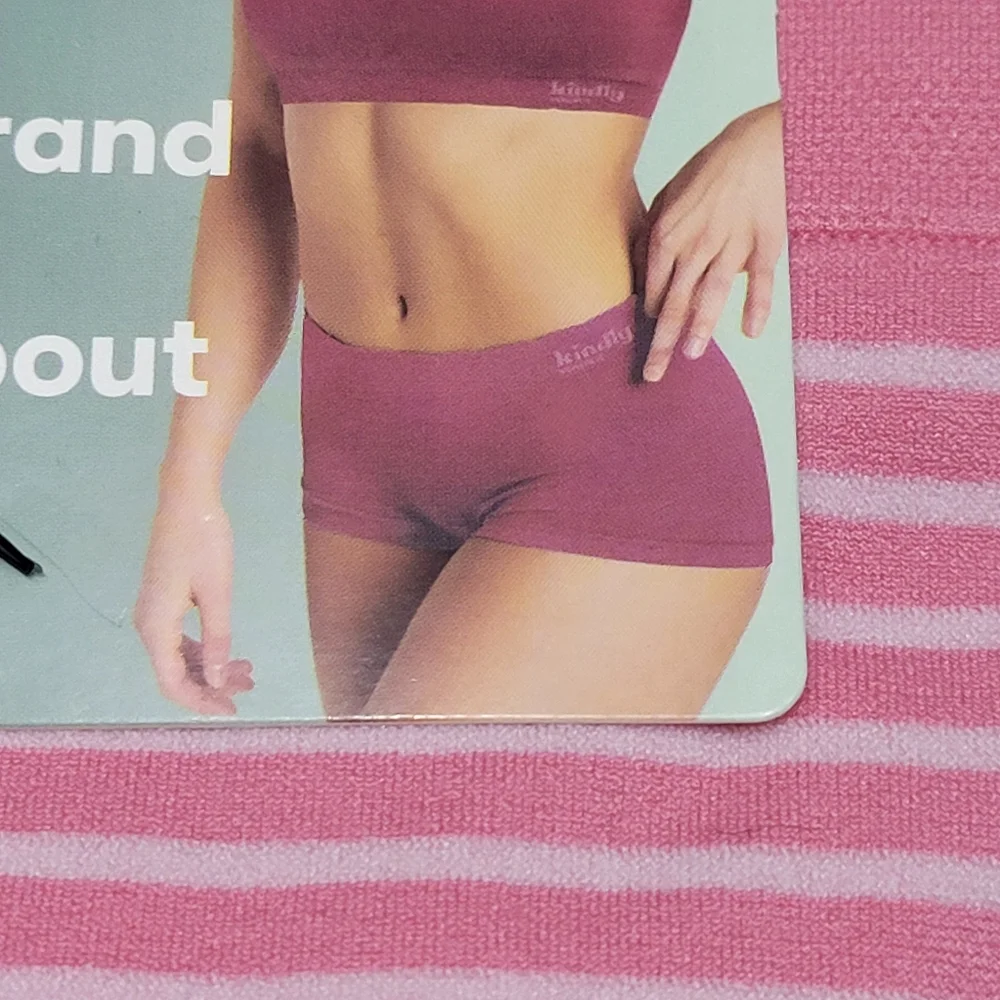 Kindly Yours  Seamless Boyshort Womens Size XS Pink